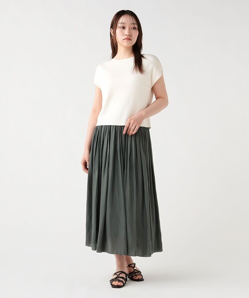 BEAMS HEART(ビームスハート)の「フレンチ スリーブ プルオーバー × フレア スカート(セットアイテム)(ワンピース・レディース・ベージュ/オフホワイト/ネイビー/ブルー系その他・FREE)」の1枚目の写真