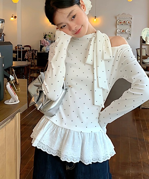 SHEENA(シーナ)の「ドット柄ボウタイリボン裾レースワンショルトップス(Tシャツ/カットソー・レディース・ホワイト・M)」の14枚目の写真