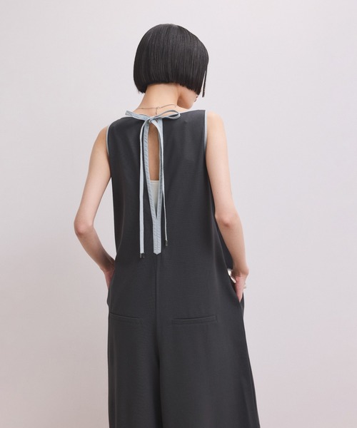 ADAM ET ROPE'（アダムエロペ）の「【WEB限定】バイカラーオールインワン（つなぎ/オールインワン・レディース・チャコールグレー/ブラック系その他2/ブラック・38/36）」の11枚目の写真