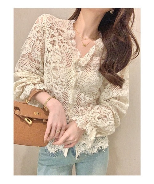 Ritzy(リッツィー)の「フレンチ風レースブラウス カーディガン(カーディガン/ボレロ・レディース・ベージュ・M/L/S)」の6枚目の写真