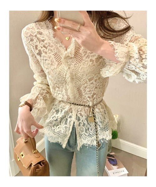 Ritzy(リッツィー)の「フレンチ風レースブラウス カーディガン(カーディガン/ボレロ・レディース・ベージュ・M/L/S)」の8枚目の写真