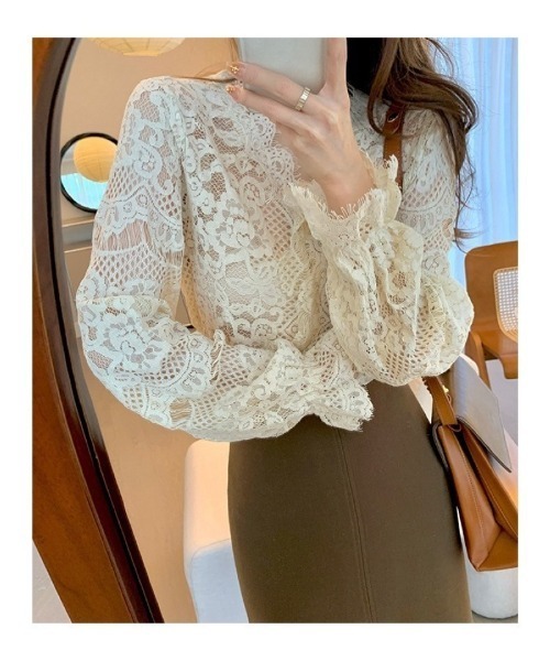 Ritzy(リッツィー)の「フレンチ風レースブラウス カーディガン(カーディガン/ボレロ・レディース・ベージュ・M/L/S)」の11枚目の写真