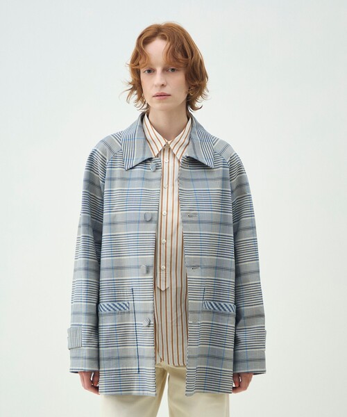 MACPHEE（マカフィー）の「トゥーサイドチェック ステンカラーショートコート（ステンカラーコート・レディース・ライトブルー・36）」の3枚目の写真