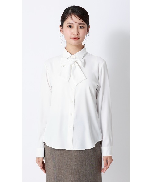 AOYAMA（アオヤマ）の「シャツ襟取り外しタイ付きブラウス【2WAY】【長袖】｜学生＆通勤＆オフィス＆入卒＆セレモニー＆オケージョン｜（シャツ/ブラウス・レディース・サックスブルー/ホワイト・S/M/L）」の3枚目の写真