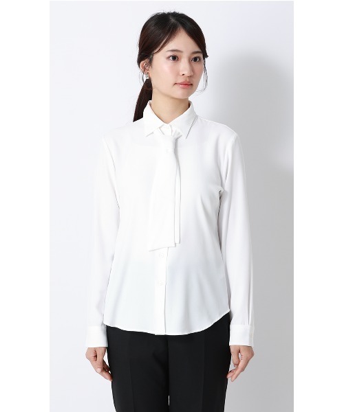 AOYAMA（アオヤマ）の「シャツ襟取り外しタイ付きブラウス【2WAY】【長袖】｜学生＆通勤＆オフィス＆入卒＆セレモニー＆オケージョン｜（シャツ/ブラウス・レディース・サックスブルー/ホワイト・S/M/L）」の6枚目の写真