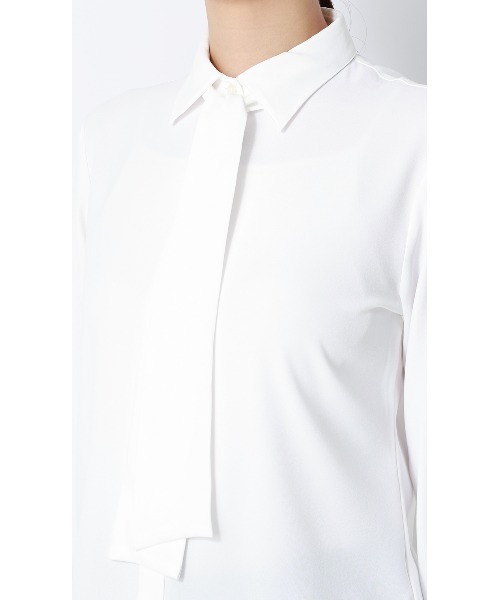 AOYAMA（アオヤマ）の「シャツ襟取り外しタイ付きブラウス【2WAY】【長袖】｜学生＆通勤＆オフィス＆入卒＆セレモニー＆オケージョン｜（シャツ/ブラウス・レディース・サックスブルー/ホワイト・S/M/L）」の12枚目の写真
