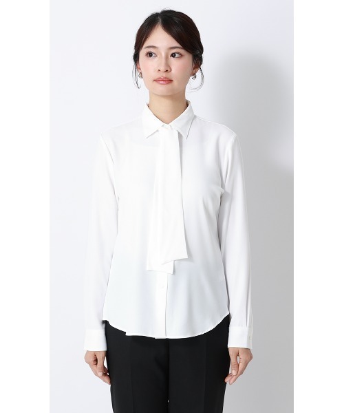 AOYAMA（アオヤマ）の「シャツ襟取り外しタイ付きブラウス【2WAY】【長袖】｜学生＆通勤＆オフィス＆入卒＆セレモニー＆オケージョン｜（シャツ/ブラウス・レディース・サックスブルー/ホワイト・S/M/L）」の8枚目の写真