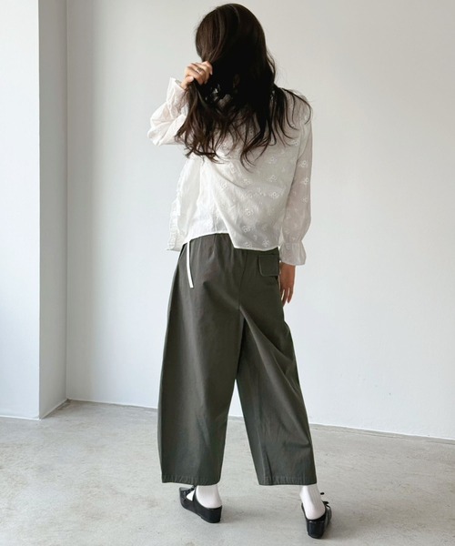 Jewelobe（ジュエローブ）の「カーブシルエットクロップドパンツ（その他パンツ・レディース・チャコールグレー/ライトグレー/ネイビー・M/S）」の20枚目の写真