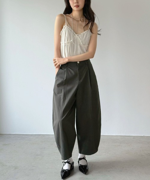 Jewelobe（ジュエローブ）の「カーブシルエットクロップドパンツ（その他パンツ・レディース・チャコールグレー/ライトグレー/ネイビー・M/S）」の21枚目の写真