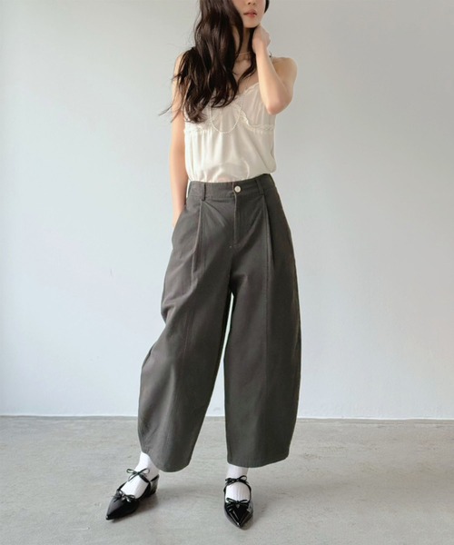 Jewelobe（ジュエローブ）の「カーブシルエットクロップドパンツ（その他パンツ・レディース・チャコールグレー/ライトグレー/ネイビー・M/S）」の10枚目の写真
