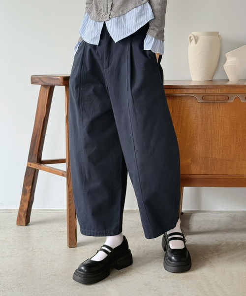 Jewelobe（ジュエローブ）の「カーブシルエットクロップドパンツ（その他パンツ・レディース・チャコールグレー/ライトグレー/ネイビー・M/S）」の13枚目の写真