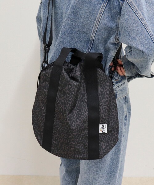 fredy emue（フレディエミュ）の「【Drifter/ドリフター】LUNE TOTE BAG（ショルダーバッグ・レディース・ライトブルー/ブラック/グレー系その他/パープル・FREE）」の13枚目の写真