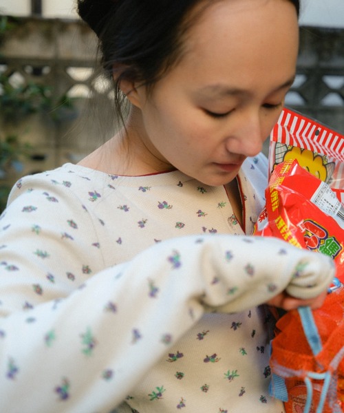 PAMM（パム）の「花や実や葉のワッフルブラトップス（Tシャツ/カットソー・レディース・グリーン系/ホワイト×パープル・フリー）」の6枚目の写真