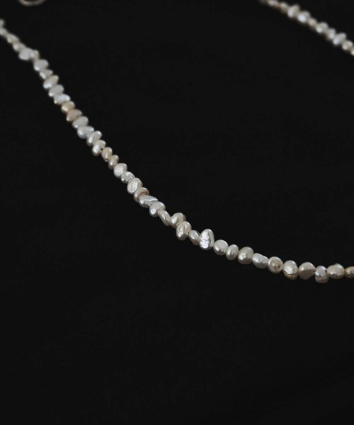 MIDWEST（ミッドウエスト）の「anuke Mini Pearl Necklace（ネックレス・レディース・ホワイト・FREE）」の2枚目の写真