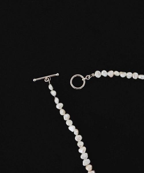 MIDWEST（ミッドウエスト）の「anuke Mini Pearl Necklace（ネックレス・レディース・ホワイト・FREE）」の4枚目の写真