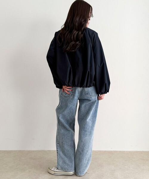 fredy emue（フレディエミュ）の「2WAYノーカラー撥水サーブルクロスブルゾン（ブルゾン・レディース・ネイビー/ベージュ・38）」の4枚目の写真