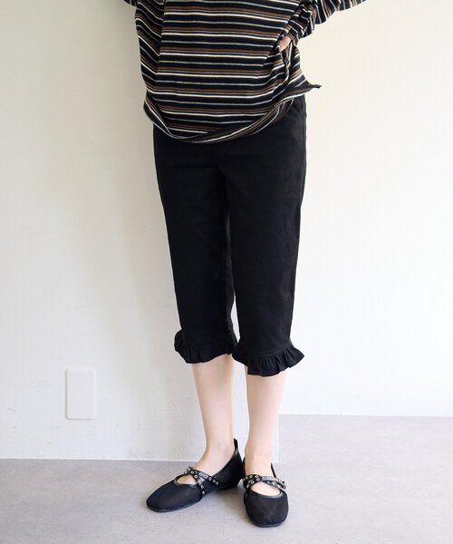 Kastane（カスタネ）の「【2サイズ展開/低身長サイズ/一部店舗限定】フリルカプリパンツ（その他パンツ・レディース・ブラック/ブラック系その他・1/0）」の4枚目の写真