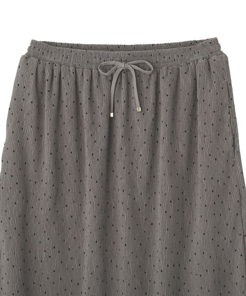 Green　Parks（グリーンパークス）の「楊柳プリーツスカート（スカート・レディース・ブラック/ホワイト系その他2/グレー・FREE）」の8枚目の写真