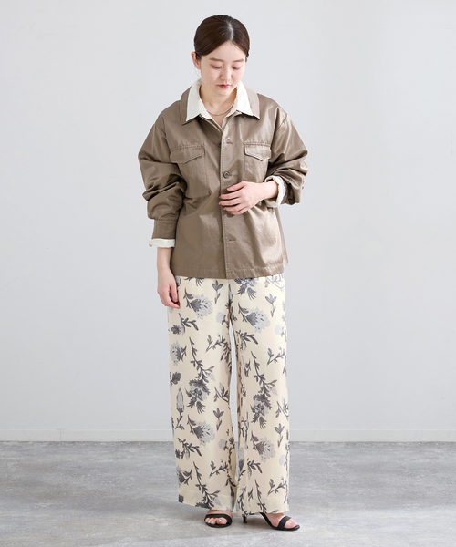 IENA（イエナ）の「Deveauxボタニカルフラワープリントパンツ（その他パンツ・レディース・チャコールグレー/アイボリー・38/36）」の22枚目の写真