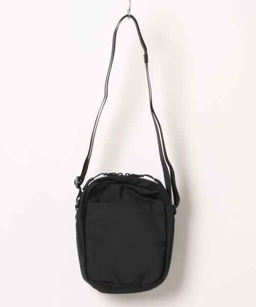 THE NORTH FACE(ザノースフェイス)の「【韓国限定・日本未入荷】THE NORTH FACE BIG SHOT CROSS BAG / ノースフェイス ビッグショット クロスバッグ(ショルダーバッグ・メンズ・ダークベージュ/ブラック/ダークパープル・FREE)」の4枚目の写真