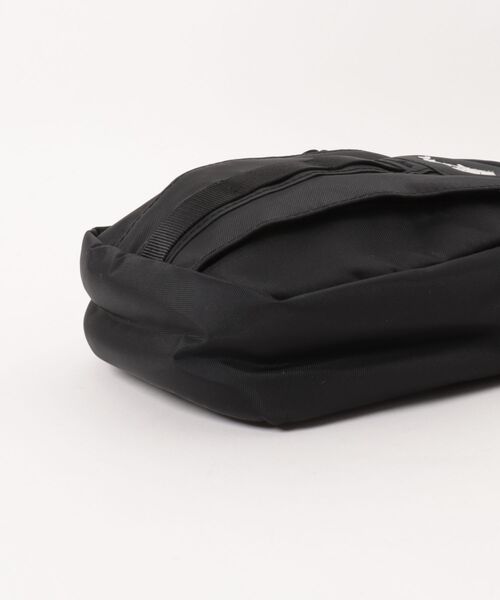 THE NORTH FACE(ザノースフェイス)の「【韓国限定・日本未入荷】THE NORTH FACE BIG SHOT CROSS BAG / ノースフェイス ビッグショット クロスバッグ(ショルダーバッグ・メンズ・ダークベージュ/ブラック/ダークパープル・FREE)」の5枚目の写真