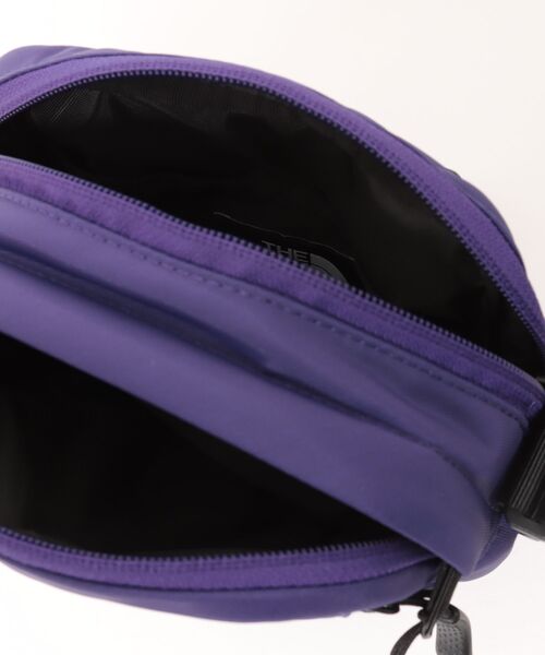 THE NORTH FACE(ザノースフェイス)の「【韓国限定・日本未入荷】THE NORTH FACE BIG SHOT CROSS BAG / ノースフェイス ビッグショット クロスバッグ(ショルダーバッグ・メンズ・ダークベージュ/ブラック/ダークパープル・FREE)」の8枚目の写真