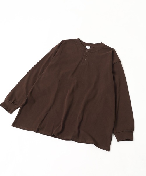 FRUIT OF THE LOOM(フルーツオブザルーム)の「ヘビーオンスL/Sヘンリーネック 長袖(Tシャツ/カットソー・メンズ・ブラウン/ホワイト・M/L/XL/XXL)」の13枚目の写真