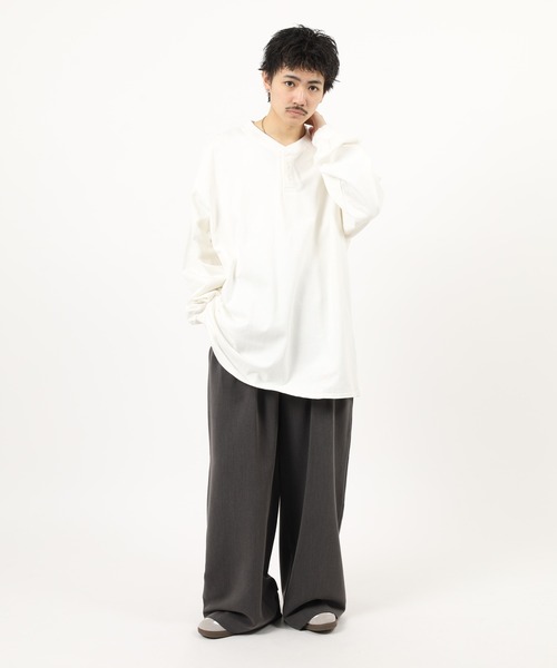 FRUIT OF THE LOOM(フルーツオブザルーム)の「ヘビーオンスL/Sヘンリーネック 長袖(Tシャツ/カットソー・メンズ・ブラウン/ホワイト・M/L/XL/XXL)」の3枚目の写真