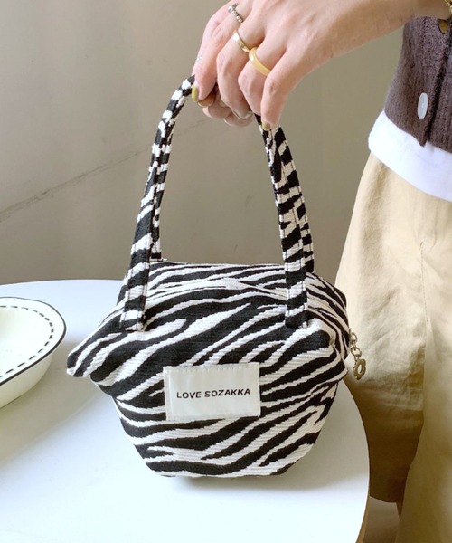 Vipoa(ヴィポア)の「Triangular handbag(ハンドバッグ・レディース・ドット/ゼブラ・FREE)」の14枚目の写真