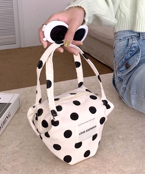 Vipoa(ヴィポア)の「Triangular handbag(ハンドバッグ・レディース・ドット/ゼブラ・FREE)」の4枚目の写真