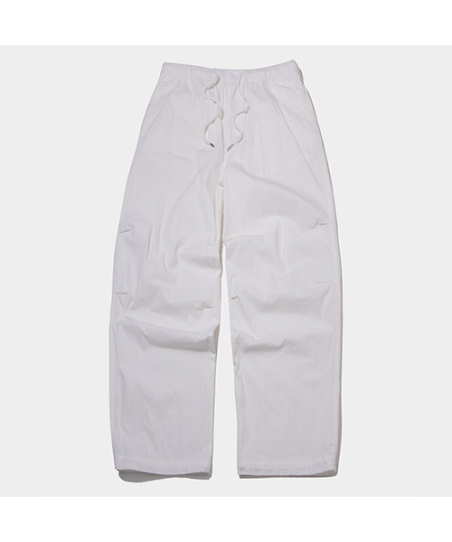 SOMEPLACE MAN(サムプレイス・マン)の「イージーストリングナチュラルセミワイドコットンパンツ_4COLOR(その他パンツ・メンズ・ベージュ/ホワイト/チャコール/ブラック・FREE)」の1枚目の写真