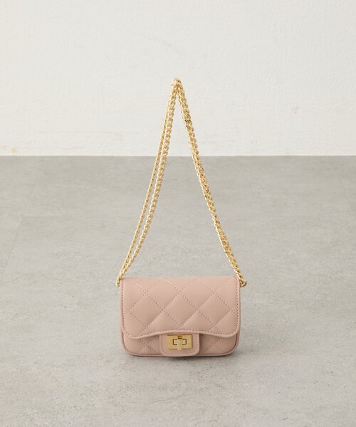 La boutique BonBon（ラブティックボンボン）の「【オウレンティ】ミニキルティングチェーンバッグ（トートバッグ・レディース・オフホワイト/ピンク/ブラック・FREE）」の22枚目の写真