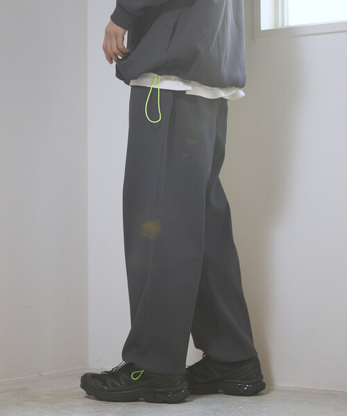 Firsthand（ファーストハンド）の「Firsthand/ファーストハンド スピンドル テック サーマル イージー ワイドパンツ（その他パンツ・メンズ・ブラック/チャコールグレー/ブルーグレー・LARGE/MEDIUM）」の7枚目の写真