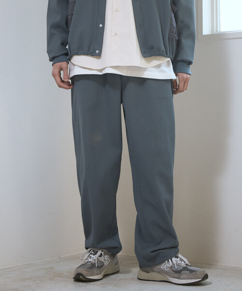 Firsthand(ファーストハンド)の「Firsthand/ファーストハンド スピンドル テック サーマル イージー ワイドパンツ(その他パンツ・メンズ・ブラック/チャコールグレー/ブルーグレー・LARGE/MEDIUM)」の19枚目の写真