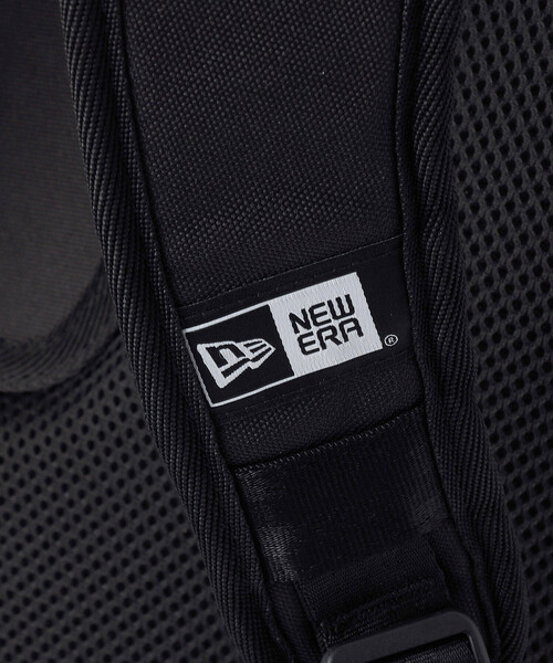 FREAK'S STORE(フリークスストア)の「NEW ERA/ニューエラ 限定展開 キャンパスパック 35L ブラック(バックパック/リュック・メンズ・ブラック・フリ-)」の4枚目の写真