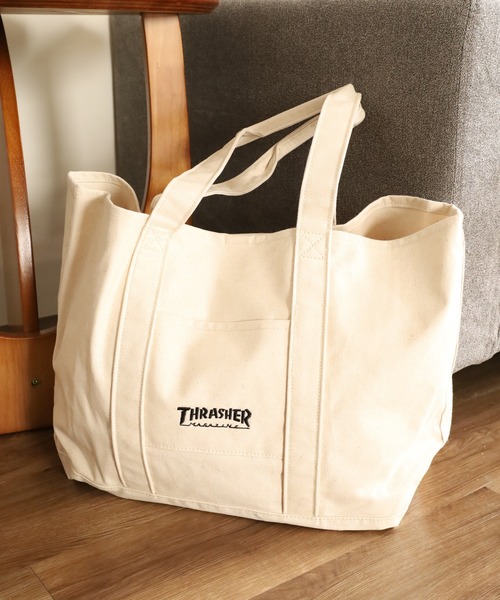 THRASHER(スラッシャー)の「THRASHER BASIC TOTEBAG M トートバッグ(トートバッグ・メンズ・ホワイト系/ホワイト×ブラック・FREE)」の1枚目の写真