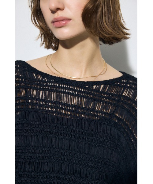 AZUL by moussy(アズールバイマウジー)の「テープヤーンドルマンニットトップス(ニット/セーター・レディース・グレイッシュベージュ/ライトブルー/ブラック・FREE)」の9枚目の写真