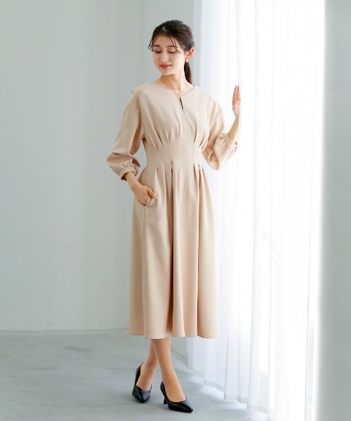 White Collection（ホワイトコレクション）の「【多機能すぎるワンピース】ダブルピケクロス・タックデザインフレアワンピース（ワンピース・レディース・ベージュ/ネイビー/アイボリー・S/M/L）」の22枚目の写真