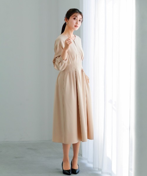 White Collection（ホワイトコレクション）の「【多機能すぎるワンピース】ダブルピケクロス・タックデザインフレアワンピース（ワンピース・レディース・ベージュ/ネイビー/アイボリー・S/M/L）」の21枚目の写真