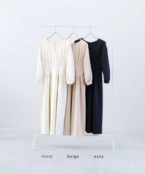 White Collection（ホワイトコレクション）の「【多機能すぎるワンピース】ダブルピケクロス・タックデザインフレアワンピース（ワンピース・レディース・ベージュ/ネイビー/アイボリー・S/M/L）」の12枚目の写真