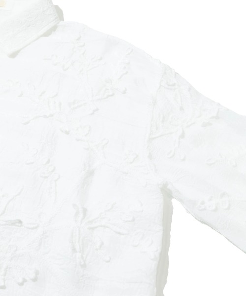 CUBE SUGAR（キューブシュガー）の「CUBE SUGAR/キューブシュガー　花柄 レースシアーシャツ（シャツ/ブラウス・レディース・ホワイト・FREE）」の3枚目の写真