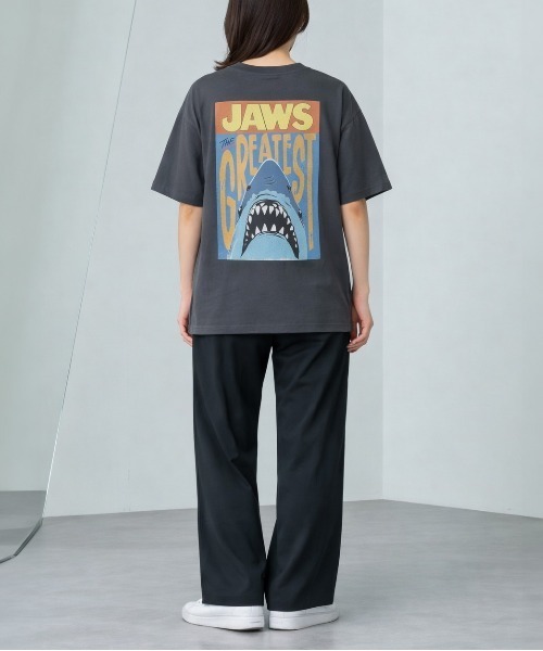 ALWAYS GOOD TIME(オルウェイズグッドタイム)の「【JAWS/ジョーズ】USD加工アートワークプリント半袖Tシャツ/Movie Tee/ユニセックス(Tシャツ/カットソー・メンズ・ブラック系その他/アイボリー/ホワイト系その他/スミクロ・L/M/LL)」の22枚目の写真