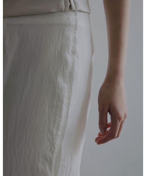 anuke(アンヌーク)の「Sheer Pencil Skirt(スカート・レディース・ネイビー/ホワイト・38inch/36inch)」の8枚目の写真