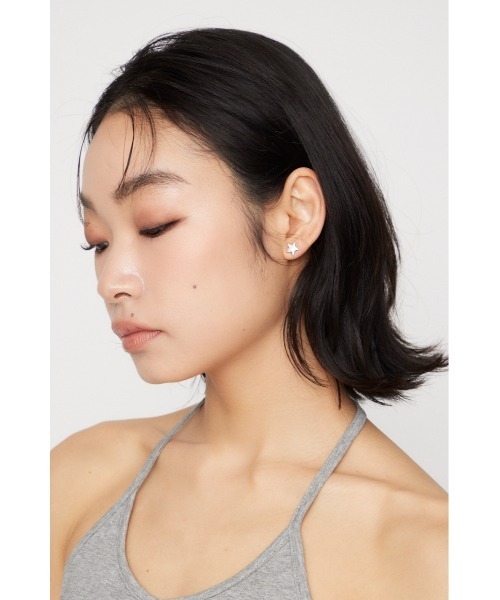 LAGUA GEM（ラグアジェム）の「SMALL STAR ピアス（ピアス（両耳用）・レディース・シルバー/ゴールド・FREE）」の5枚目の写真