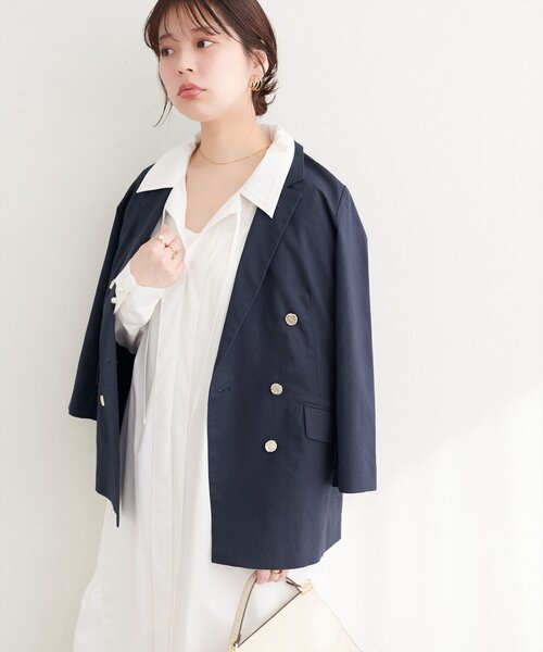 natural couture(ナチュラルクチュール)の「〈osono〉べこべこ金釦綿麻テーラードジャケット(テーラードジャケット・レディース・ネイビー/ブラック/ライトベージュ/ベージュ・FREE)」の4枚目の写真