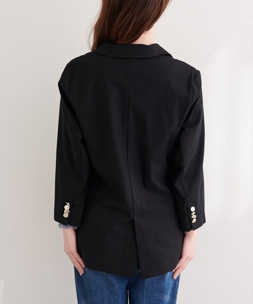 natural couture(ナチュラルクチュール)の「〈osono〉べこべこ金釦綿麻テーラードジャケット(テーラードジャケット・レディース・ネイビー/ブラック/ライトベージュ/ベージュ・FREE)」の11枚目の写真