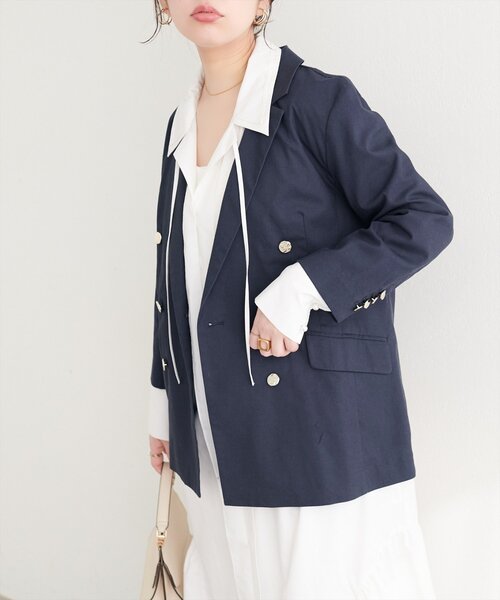 natural couture(ナチュラルクチュール)の「〈osono〉べこべこ金釦綿麻テーラードジャケット(テーラードジャケット・レディース・ネイビー/ブラック/ライトベージュ/ベージュ・FREE)」の20枚目の写真