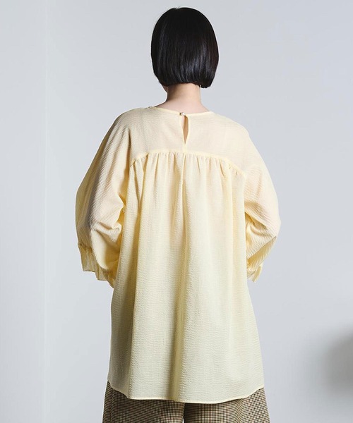 ROSE BUD(ローズバッド)の「(mici)RUFFLE TUNIC BLOUSE(シャツ/ブラウス・レディース・オレンジ/ライトイエロー・ONE SIZE)」の5枚目の写真