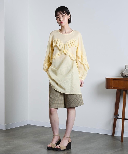 ROSE BUD(ローズバッド)の「(mici)RUFFLE TUNIC BLOUSE(シャツ/ブラウス・レディース・オレンジ/ライトイエロー・ONE SIZE)」の6枚目の写真