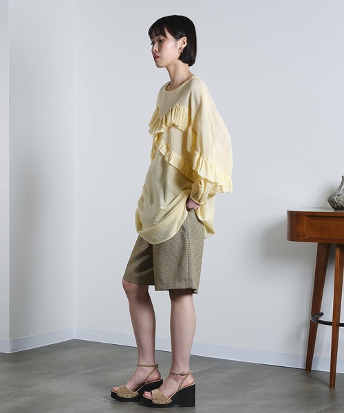 ROSE BUD(ローズバッド)の「(mici)RUFFLE TUNIC BLOUSE(シャツ/ブラウス・レディース・オレンジ/ライトイエロー・ONE SIZE)」の7枚目の写真